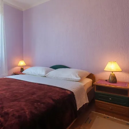 Apartment Sabljak *