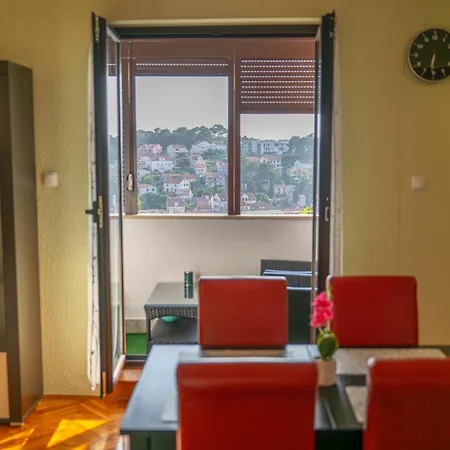 Sabljak Appartement *