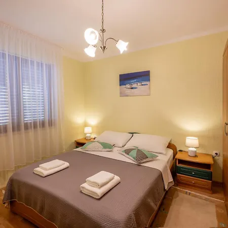 Sabljak Appartement *